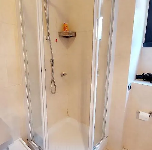 Sorbara Luxury No 01 רומא